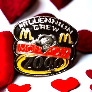 Vintage McDonald's millennium crew Monopoly 2000 Pinback